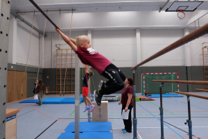 Ninja Warrior Cup TSG Oberbrechen Limburg - Reck Barren